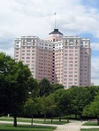 edgewater beach hotel chicago illinois my grandparents lived here during it s regal period with doormen and a chicago suburbs visit chicago edgewater beach