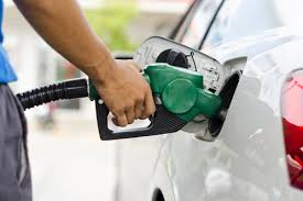L'essence e10 se compose de 90 % de sans plomb 95 et de 10 % d'éthanol, un biocarburant d'origine végétale fabriqué à partir de céréales ou de betteraves sucrières. Essence Sp95 E10 Definition Interet Et Prix Ooreka