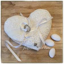 Cuscino portafedi cuore fiorellini (3) visite: ÙƒØ¦ÙŠØ¨ Ø¯ÙƒØªØ§ØªÙˆØ± ØªØ³Ù„Ø· Cuscino Portafedi A Forma Di Cuore Amazon Bossforum Org