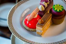 The knife may be used to spread jam, devon or clotted cream and to cut pastry. 3 Of The Best Afternoon Teas