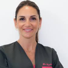 Dentiste à Les Essarts le Roi, trouver un RDV pour une consultation