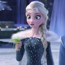 Elsa S New Dress In The New Short Olaf S Frozen Adventure Frozen Disney Movie Disney Olaf Olaf Frozen