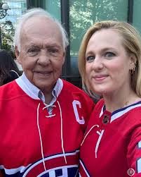 En très bonne compagnie pour marquer le coup d'envoi de la saison des  @canadiensmtl, avec @rbcbanqueroyale et le Glorieux @yvan.cournoyer