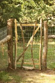 Inspiring Rustic Garden Gates Design Ideas Hoommy Com Diy Dog Fence Garden Gate Design Dog Fence