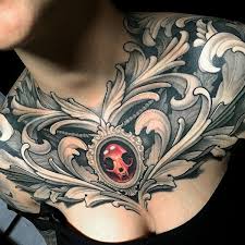 Nur Wenige Tatowierer Haben Die Szene In Den Vergangenen Jahre So Aufgewuhlt Wie Julian Siebert Aus Munch Filigrane Tatowierung Tattoo Hals Tattoo Ideen Frauen