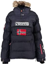 An extensive network of hiking cabins allows you to discover more of norway on your holiday. Geographical Norway Geographical Norway Jacke Madchen Anson Marineblau 10 Jacken Amazon De Bekleidung