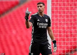 Emiliano is currently 28 years old. Ex Arsenal Boss Unai Emery Wants To Reunite With Emiliano Martinez At Villarreal Aktuelle Boulevard Nachrichten Und Fotogalerien Zu Stars Sternchen