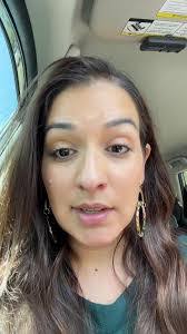 Vanessa Borrayo's Instagram, Twitter & Facebook