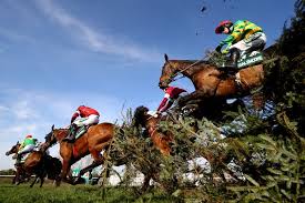 The upcoming 2021 grand national will be the 173nd edition of the annual running of the grand national horse race. Grand National 2021 Termine Wie Um Tickets Zu Bekommen Und Vorhergesagt Laufer Aktuelle Boulevard Nachrichten Und Fotogalerien Zu Stars Sternchen