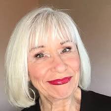 The Ghost Chaser's Daughter : Hill, Emily, Humphries, Kathi: Amazon.in:  Books