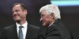 A l'époque le tour partait de la promenade des anglais et il avait rencontré la neige. Christian Prudhomme En Regardant Raymond Poulidor Chacun Peut Se Replonger Dans Sa Propre Vie