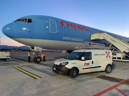 Entertainment on boeing 767 moonflower. Flm On Twitter Flm Welcomes Neos B767 In Cagliari