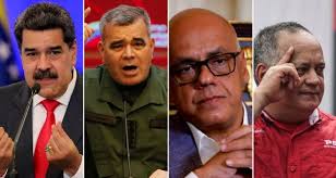 El combate es contra felones