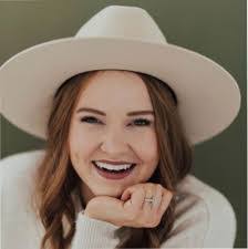 Tiffany Elzey's Instagram, Twitter & Facebook