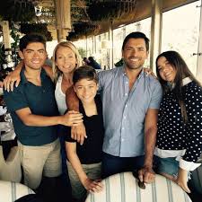 Kelly ripa, an actress, a talk program host and a television producer, she is one of the most influential personalities of the america who has earned herself a special place in the american industry and in. Kelly Ripa S Life In Photos Photos Abc News