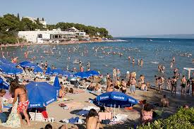 Zu ihren größten schätzen zählt der diokletianspalast, der von. Strand Bacvice In Split Strandfuhrer Von Porta Croatia
