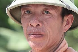 Cuộc sống đảo lộn vì nắng nóng ở 'chảo lửa' miền Trung