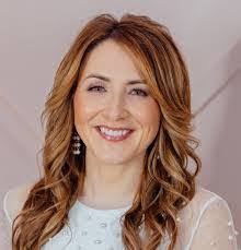 Daniela Kruse's Instagram, Twitter & Facebook