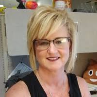 Shellie Davis Email & Phone Number