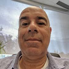 Larry Pucci's Instagram, Twitter & Facebook