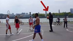 NBA-Legende Shaquille O'Neal überrascht Basketballer in Köln! - Imagen principal del artículo