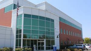 Learn more about what mclaren health care has to offer women in all stages of their lives. The Women S Center Of South Shore Medical Center South Shore Health