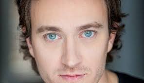 Entrevue avec Benoît McGinnis, en vedette dans le «Caligula» de René  Richard Cyr au TNM