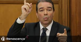 Nuno santos silva nasce na cidade do porto a 30 de novembro de 1980, procedente de uma família de músicos. Mudancas Na Media Capital Nuno Santos Nomeado Diretor Geral Da Tvi Renascenca