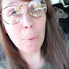 Frida in Leysin, Switzerland, where ABBA was filming a ski/Winter special,  back in 1979 Nope Benny, the attention now goes to the dog 😝