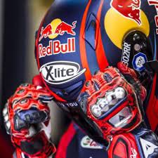 He won in three of the eight races held in the final standings and. Stefan Bradl Stefanbradl Twitter