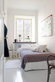 In een compacte woning doe je er goed aan om lichte kleuren te gebruiken. Pin Van A D Op Bedroom Kleine Slaapkamer Inrichting Slaapkamer Inrichten Kleine Slaapkamer