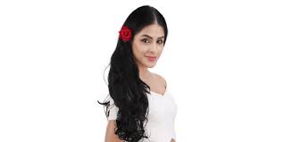 Diy clip ins and salon professional remy extensions. Steps To Follow When Buying Hair Extensions Fashion Trends Latest Fashion Ideas And Style Tips