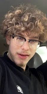 Daniel Cardella's Instagram, Twitter & Facebook