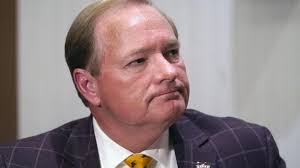 Contract extended for Mississippi State University president