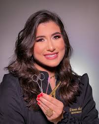 Eu não podia guardar essas fotos só pra mim! 🥹🤏🏻 Encerro a fileira com o  ensaio mais lindo do mundo, o que marca o início de uma história da minha  filha e