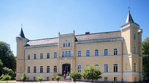 schloss krochlendorff nordwestuckermark germany castles castle around the worlds