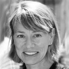 Eliza Hatch Saada '84, Chair of the DEI Committee of the Board of Trustees,  Parent '16