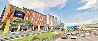 Hotel is located in 3 km from the centre. Malaysia Digital Billboard Advertising Malaysia Outdoor Advertising Malaysia Out Of Home Advertising Malaysia Digital Billboard Malaysia Led Billboard Ads Malaysia Ooh Advertising Malaysia Led Screen Advertising My020