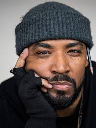 Cincinnati artist Gee Horton's photo-realistic drawings in exhibit