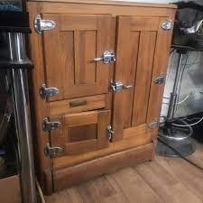 Shop online with the world renowned icebox diamonds & watches based in atlanta, ga. Best Knickerbocker Ice Box Rare Antique For Sale In Watsonville California For 2021