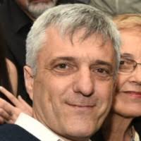 80+ perfiles de «Daniel R»