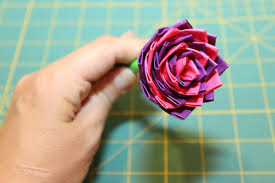 Grasp the ends and twist together. Duct Tape Rose Pen Thriftyfun