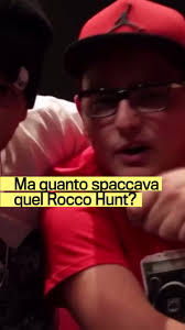 Rocco Hunt: Nuove Canzoni e Live da Napoli