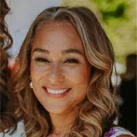 Belinda Broaders's Instagram, Twitter & Facebook