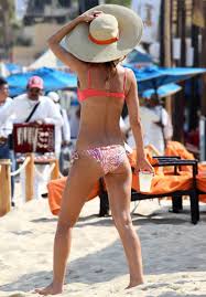 Dylan Dreyer Ass - Mega Porn Pics