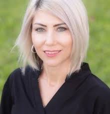 Veronica Konovalchuk-Sand and Serenity Team at Lipply Real Estate