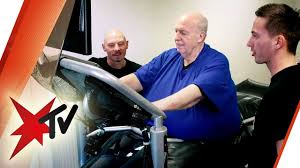 Reiner calmund über 70 kilo abgenommen: Endlich Abnehmen Mit Magen Op Reiner Calmund Will 100 Kilo Marke Knacken Stern Tv Youtube
