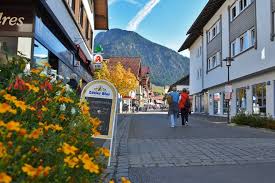 Angenehmes haus, nicht weit ins centrum, landschaftlich gut erschlossene region mit vielen. Hotels In Oberstdorf Montaregio