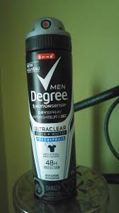 I personally like the fact that this deoderant lasts, stands firm with sweat control, smells good and does not irritate my arms or skin. Degree Men Ultraclear Black White Fresh Dry Spray Antiperspirant Reviews In Anti Perspirant Deodorant Xy Stuff