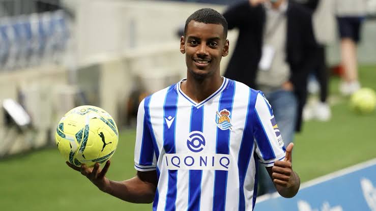 alexander isak wife